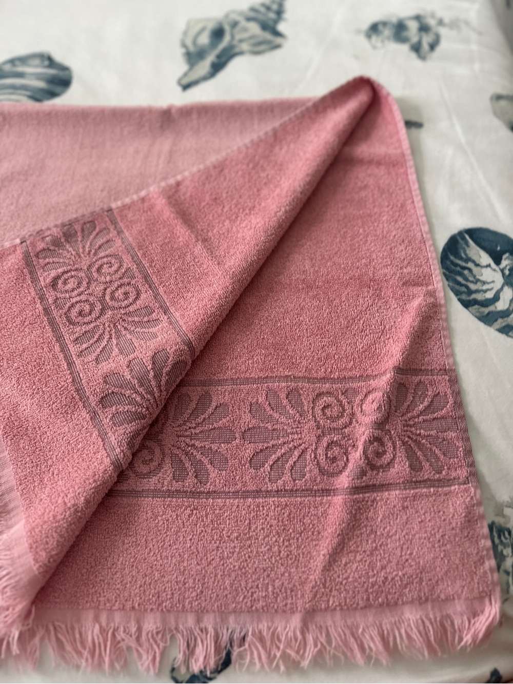 2 Vintage Cannon Monticello Pink bath towels fringed 1970s bathroom